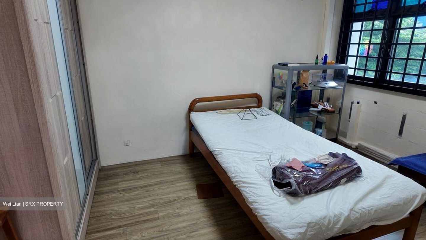 Blk 2 Brickworks Estate (Bukit Merah), HDB 3 Rooms #512357321